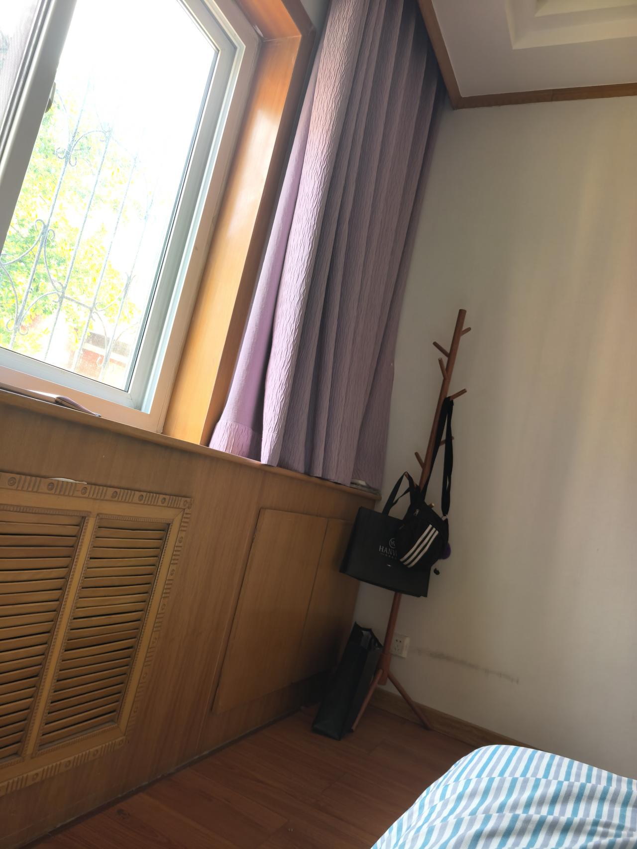 队友出游第四天，我依旧是一个人在家，家里依旧是一片狼藉。队友在家的时候，总感