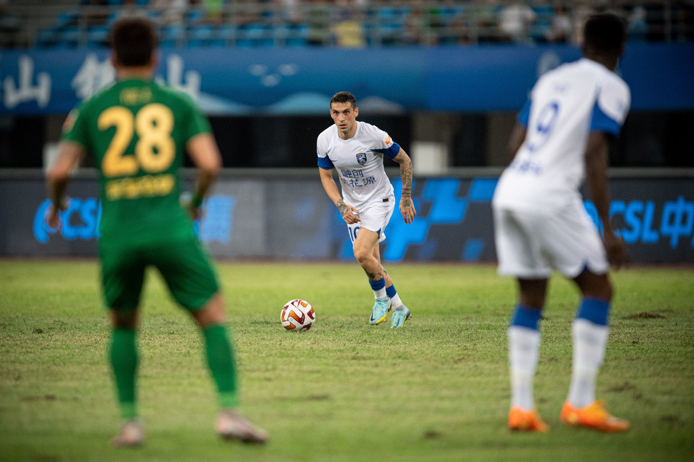 昔日“标王”将回归中超, 青岛海牛已集齐五外援
