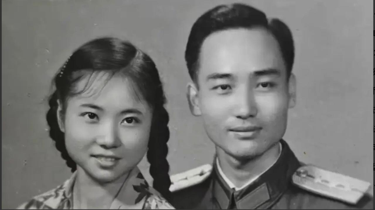 1938年，郭建光任新四军连指导员。若按资历正常晋升，到1955年授衔时，他究竟
