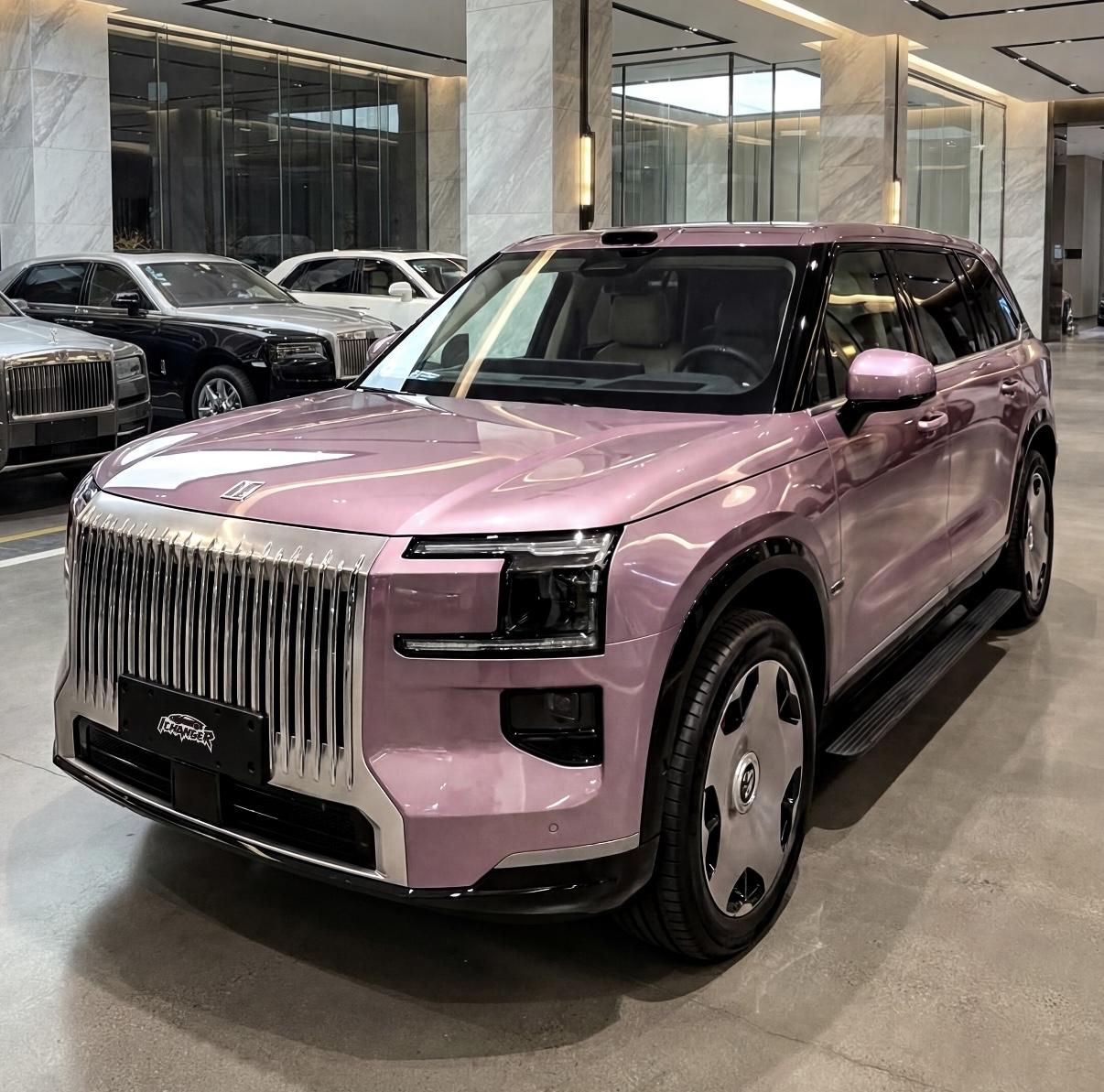 要不说高手在民间，被一台水光粉配色的极氪9X硬控了！原本很硬朗的设计，配上水光粉