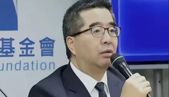 国民党副主席萧旭岑现在全部撕下所有的伪装一个国民党二把手，刚从大陆回来，还没