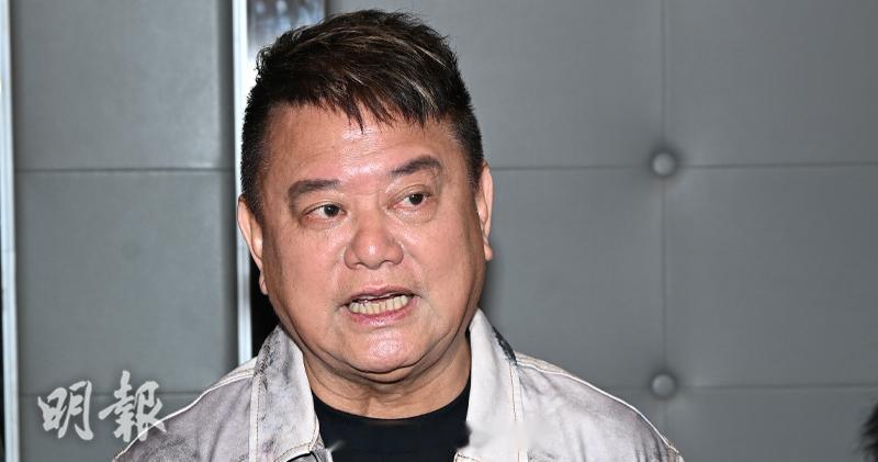 明报：陈百祥爆曾志伟入TVB做高层只为炒余咏珊TVB经典综艺节目《欢乐今宵》（