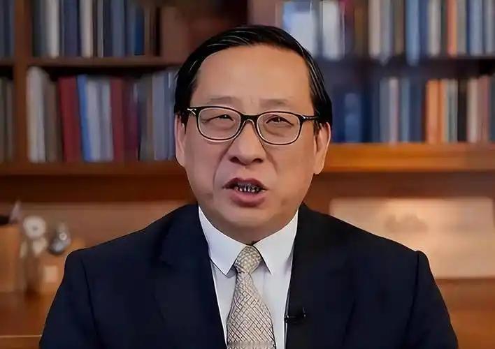 *解放军射洲际导弹引多国不满，：敢和中国打核战？必亡！一条新闻在国内外同时炸
