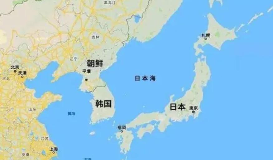 日本彻底坐不住了！如今从日本挑衅中国中便能看出来，如今的日本似乎正在面临着一个“