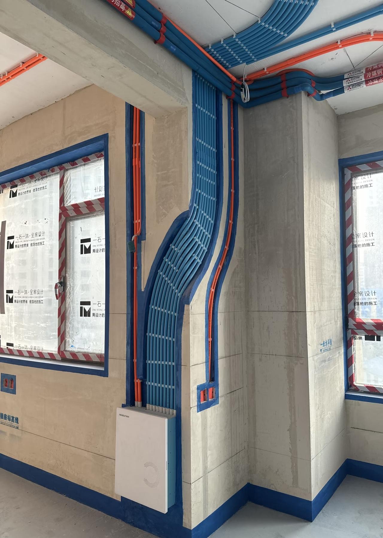 多此一举现在一些所谓的“豪宅精装”公司为了赚取更多的“金币”已经开始疯狂给业主