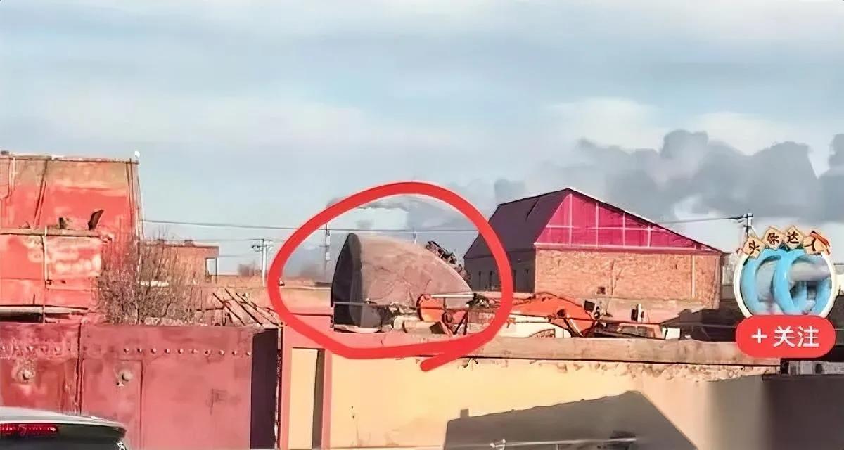 大铁球懂事了？包钢爆炸瞬间…这五六吨铁球竟自己“跑”了！当包钢厂区爆炸声