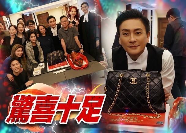 【On.cc】黃宗澤生日願望「無災無難」　獲劇組送復刻包蛋糕藝人黃宗澤今日（13