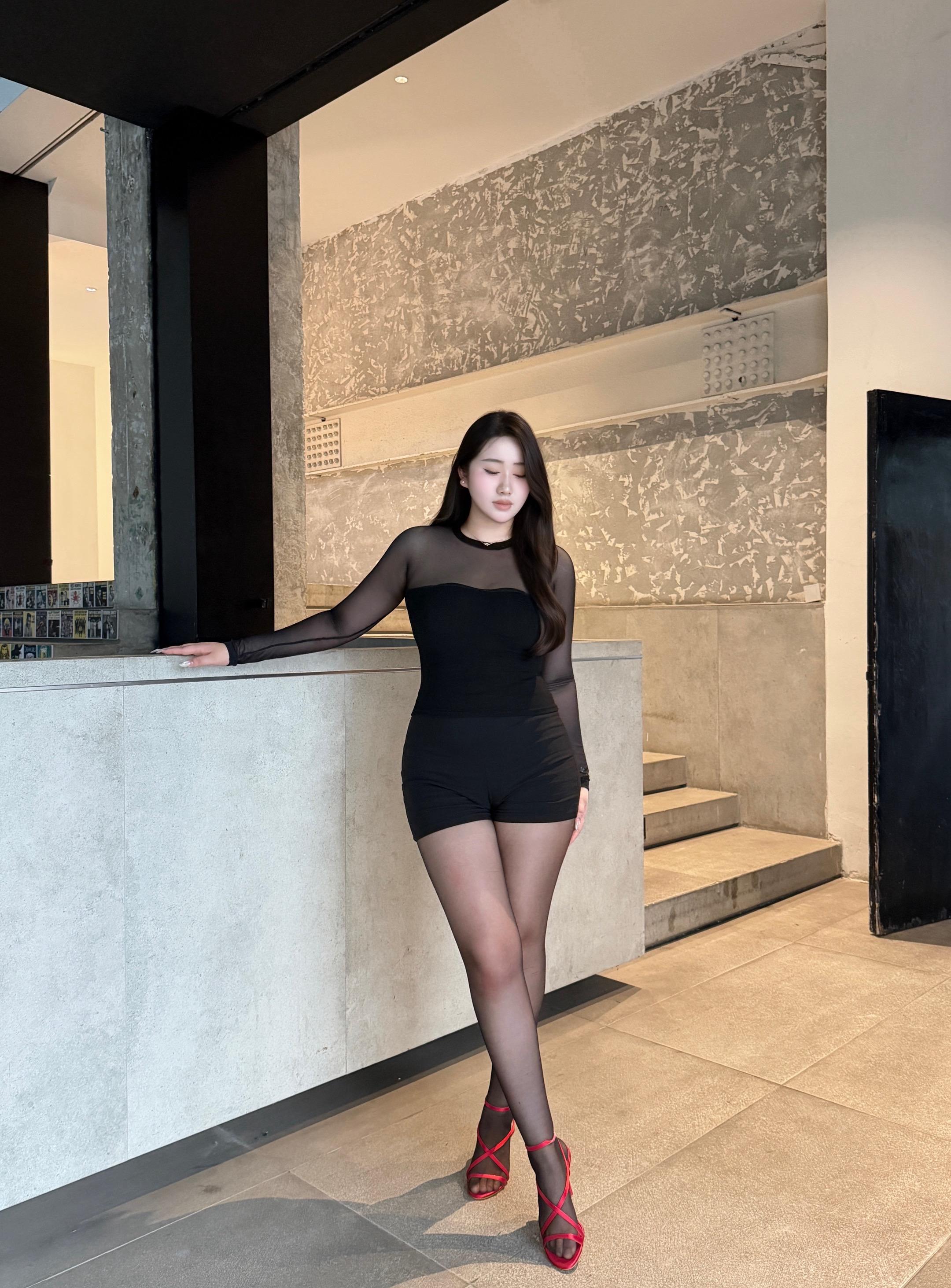 如果你感到辛苦 就来我怀里躲一躲吧。