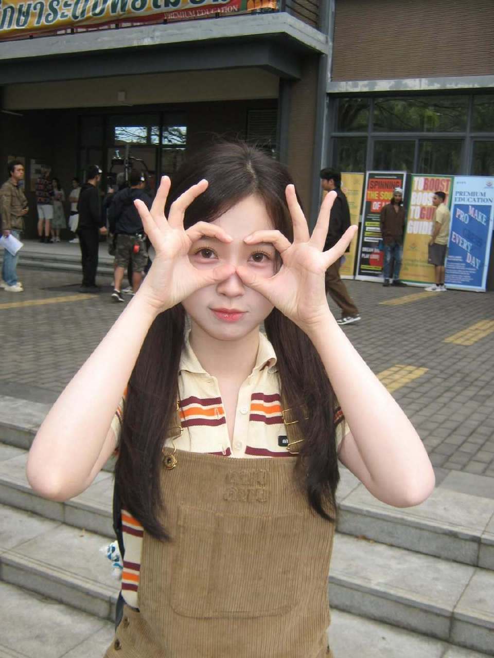 虞书欣双马尾这组简直萌神降临。。。