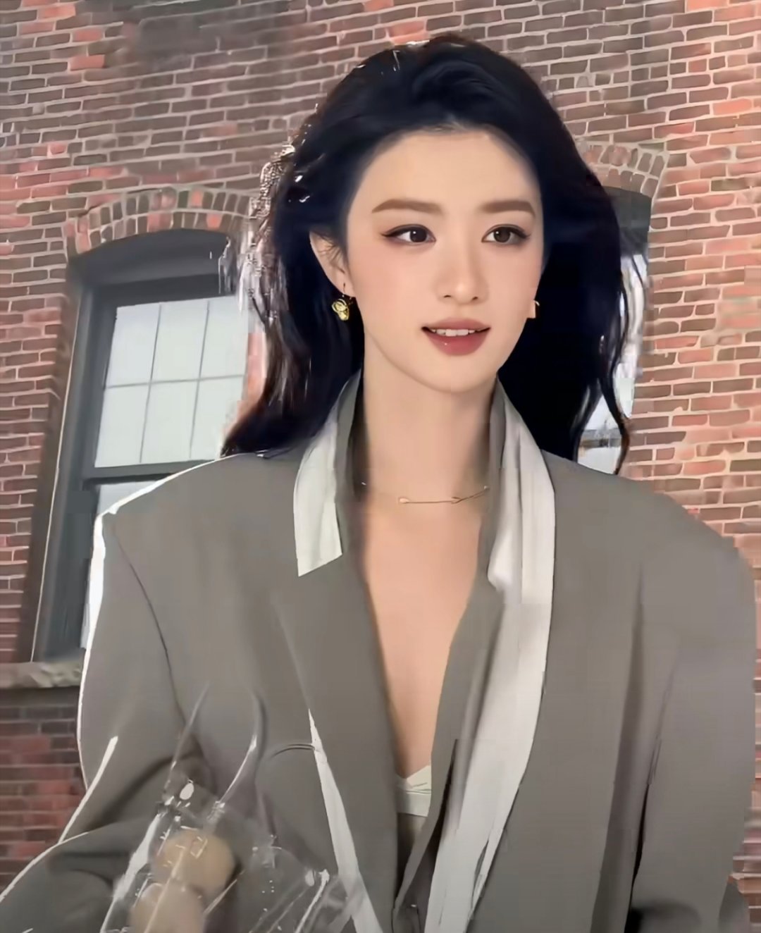 像那个网红李蠕蠕还是李糯糯来着