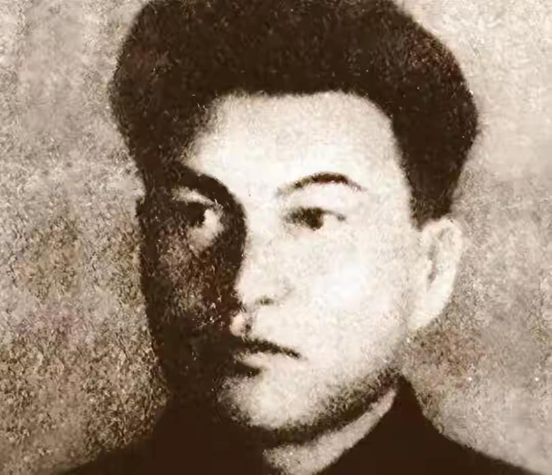 崔庸健是个传奇人物，后来成了朝鲜第二号人物，但他早年在中国军队经历丰富。1900