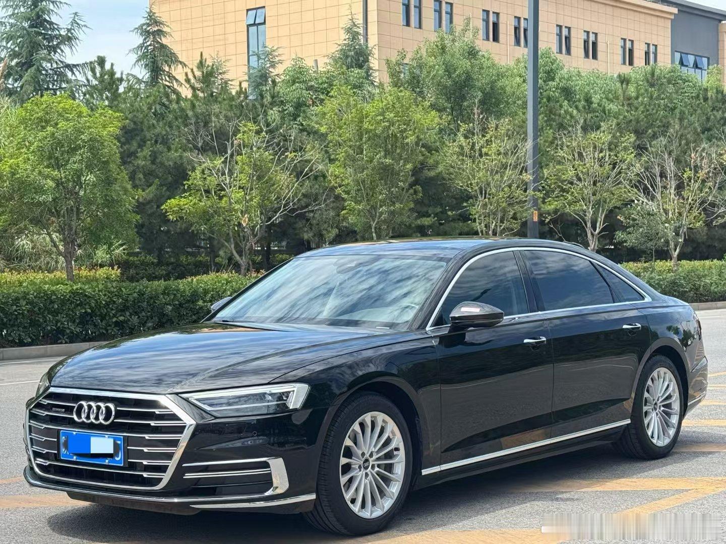 最新车源：​2021年上户奥迪A8L50舒适版​3万公里，原版原漆一手二手车参