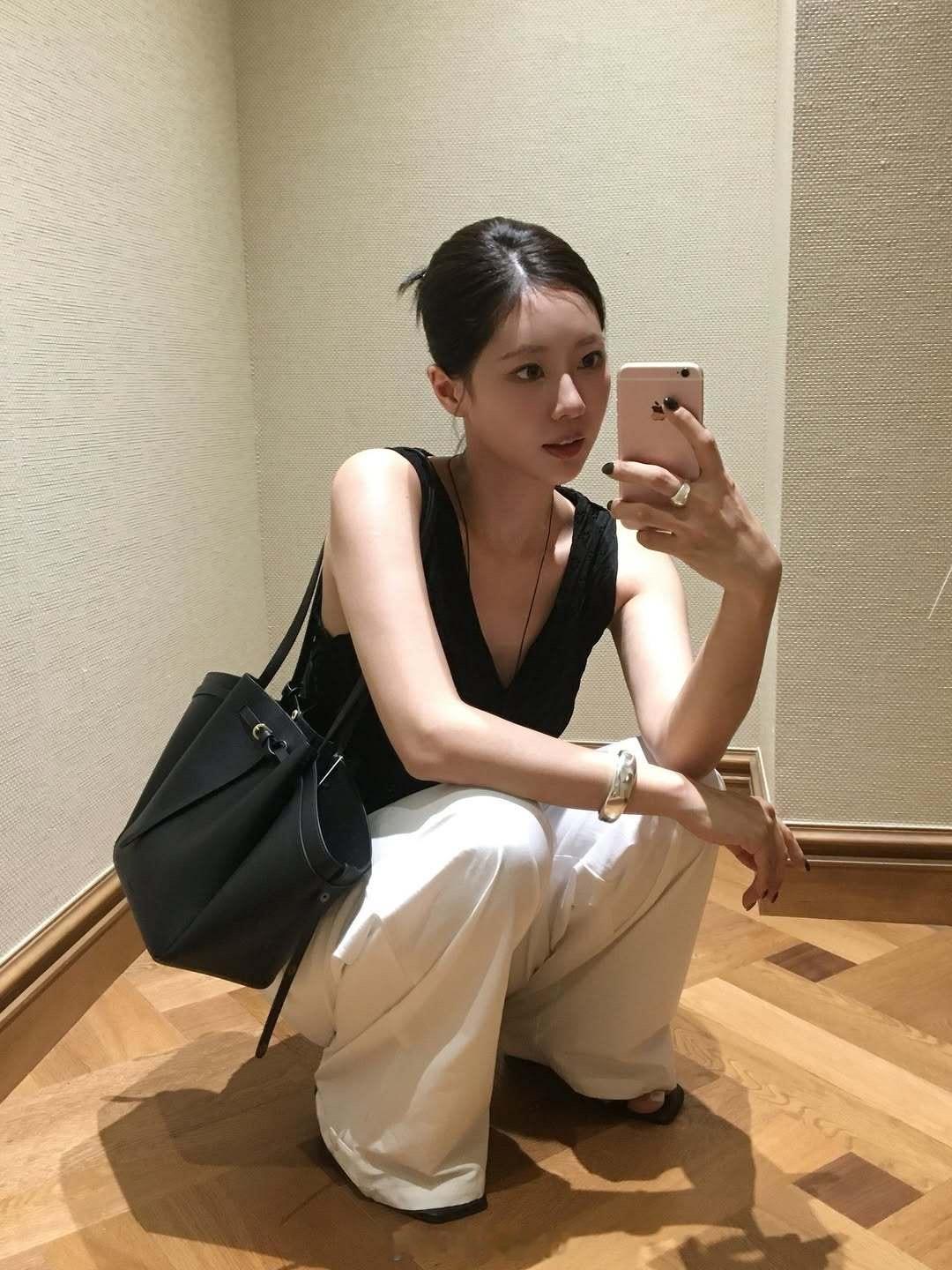 高敏英穿搭​​​