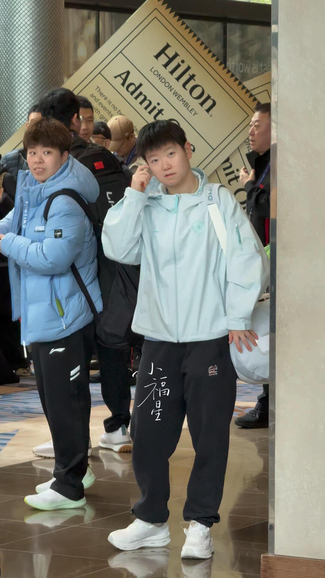 莎莎第一次去伦敦，充满了好奇和疑问，努力思考的小孩子，越看越有趣，好奇！第一天