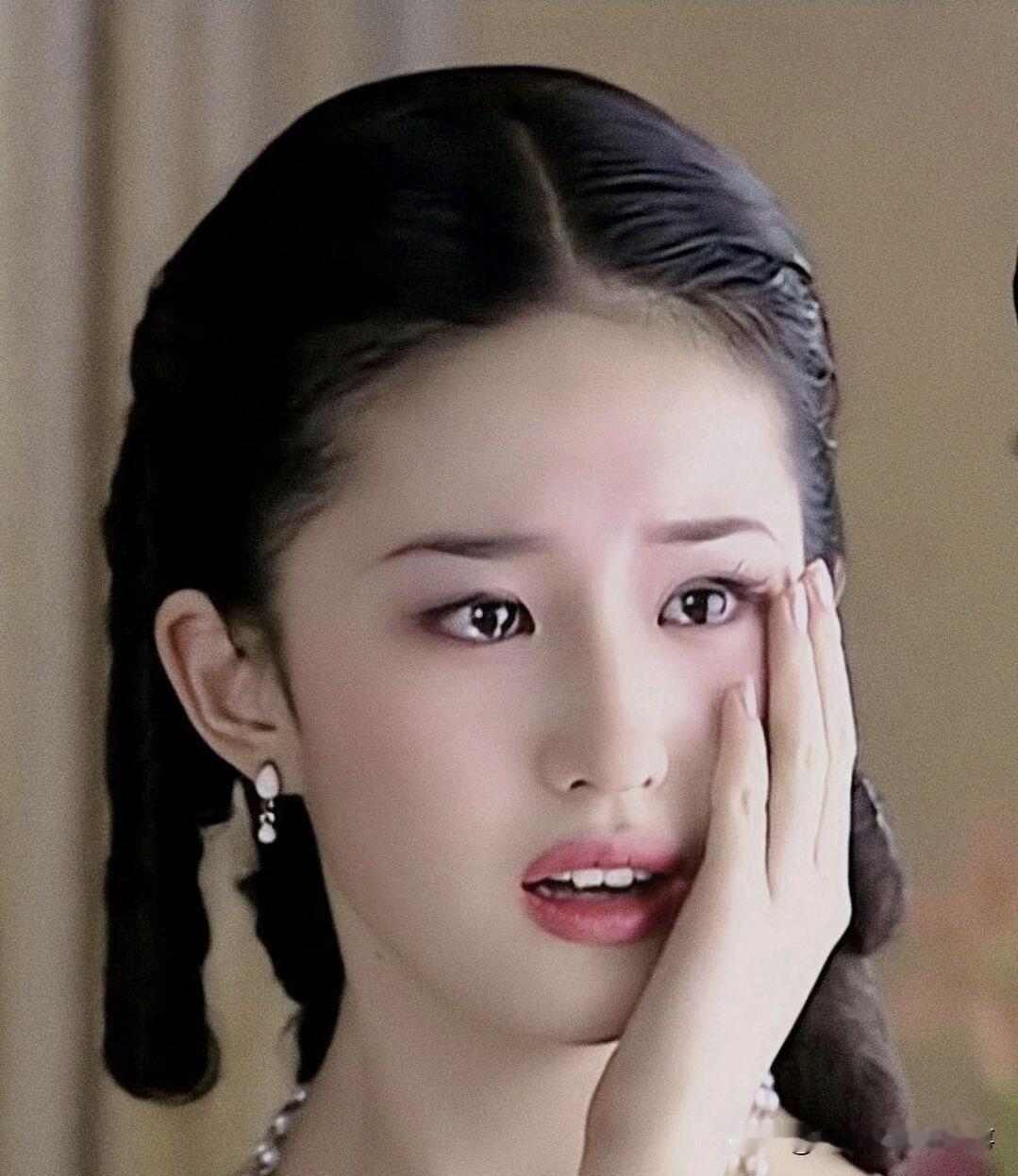 《金粉世家》中为何燕西的姐妹们集体反对白秀珠金家姐妹嘴上不说，心里其实门儿