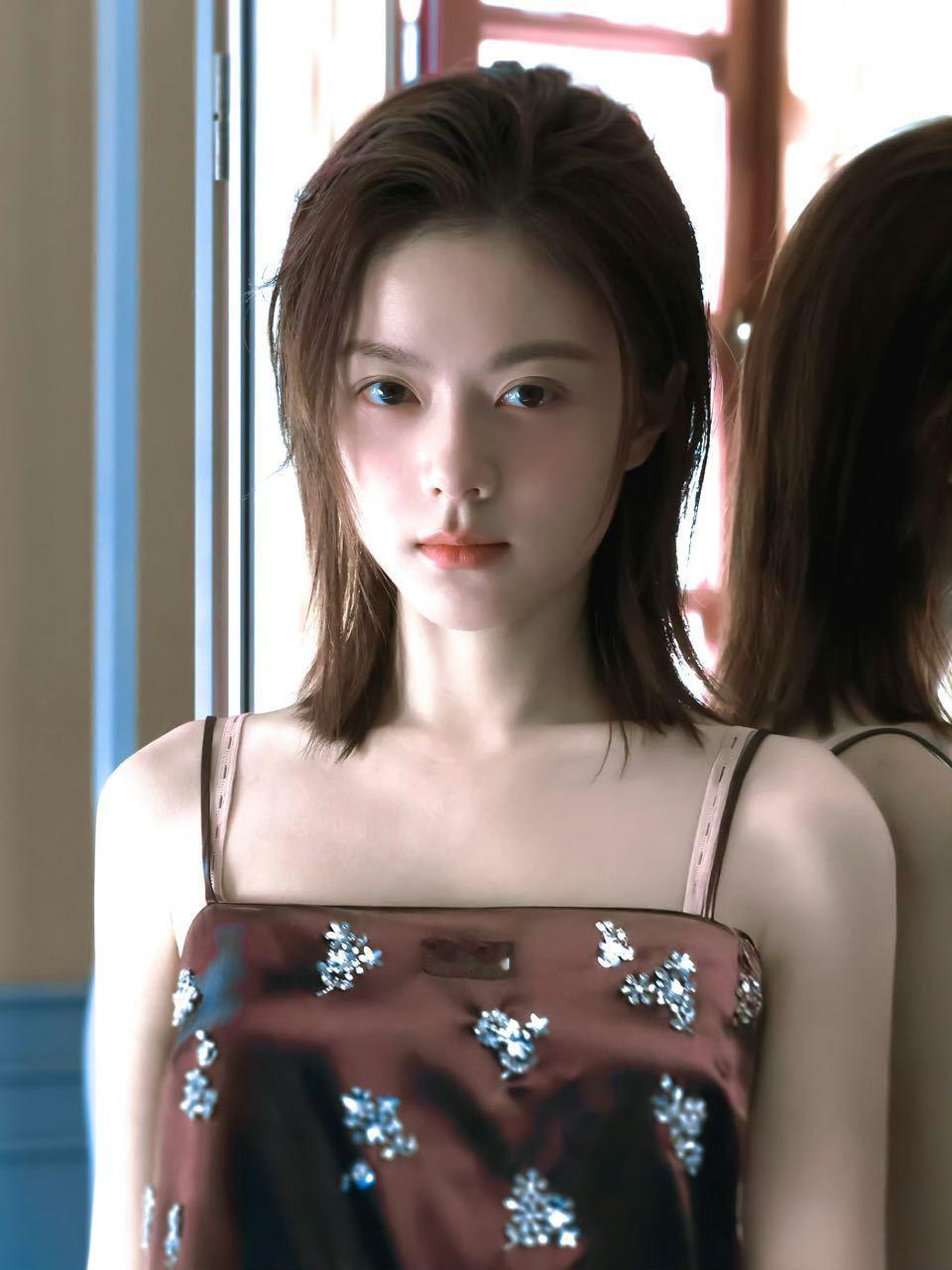 投稿赵今麦·仍静候着你说我别错用神​​​