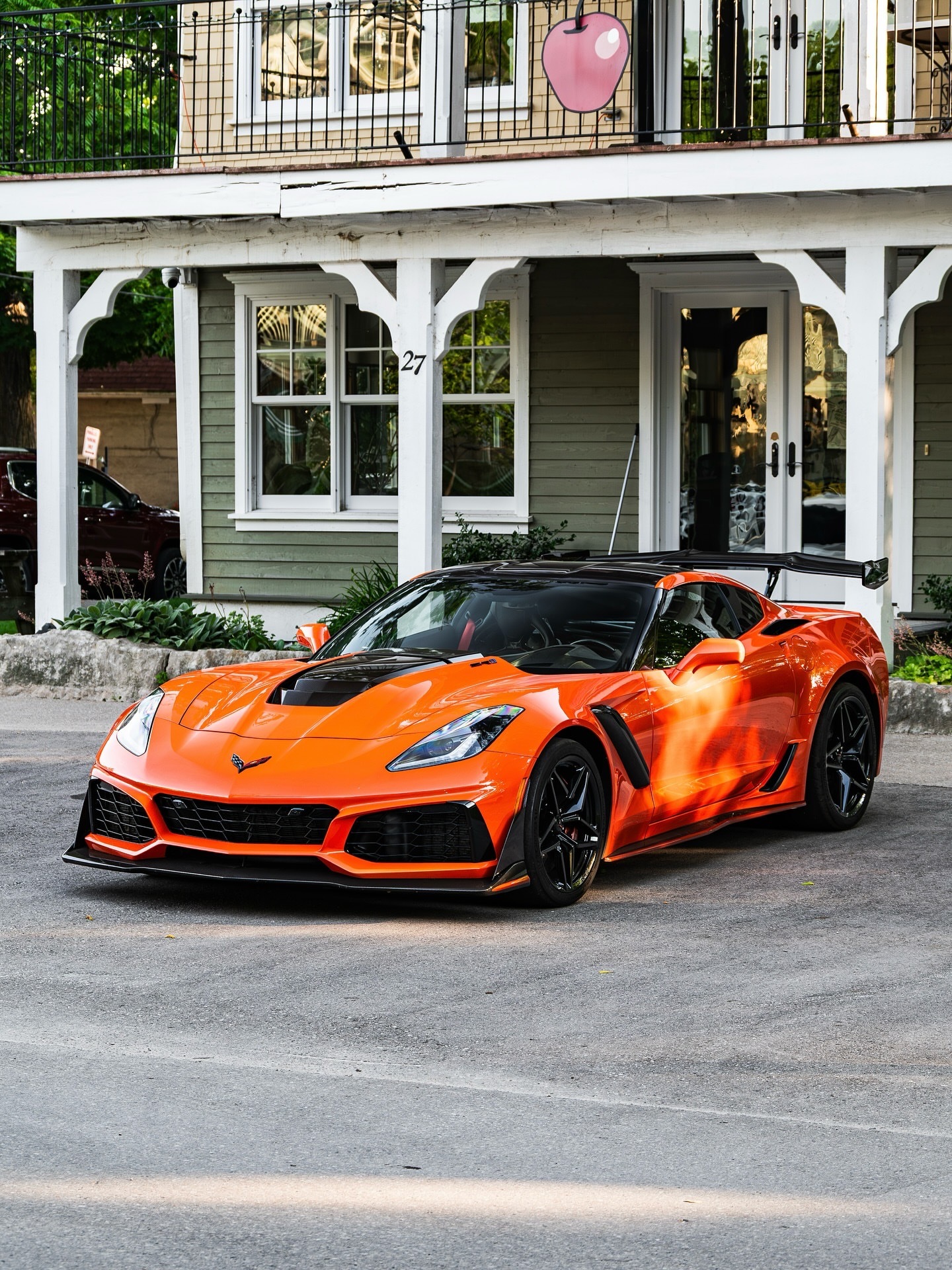 这款好看的Sebring橙色调C7ZR1。e82ethan📸..科尔维特老