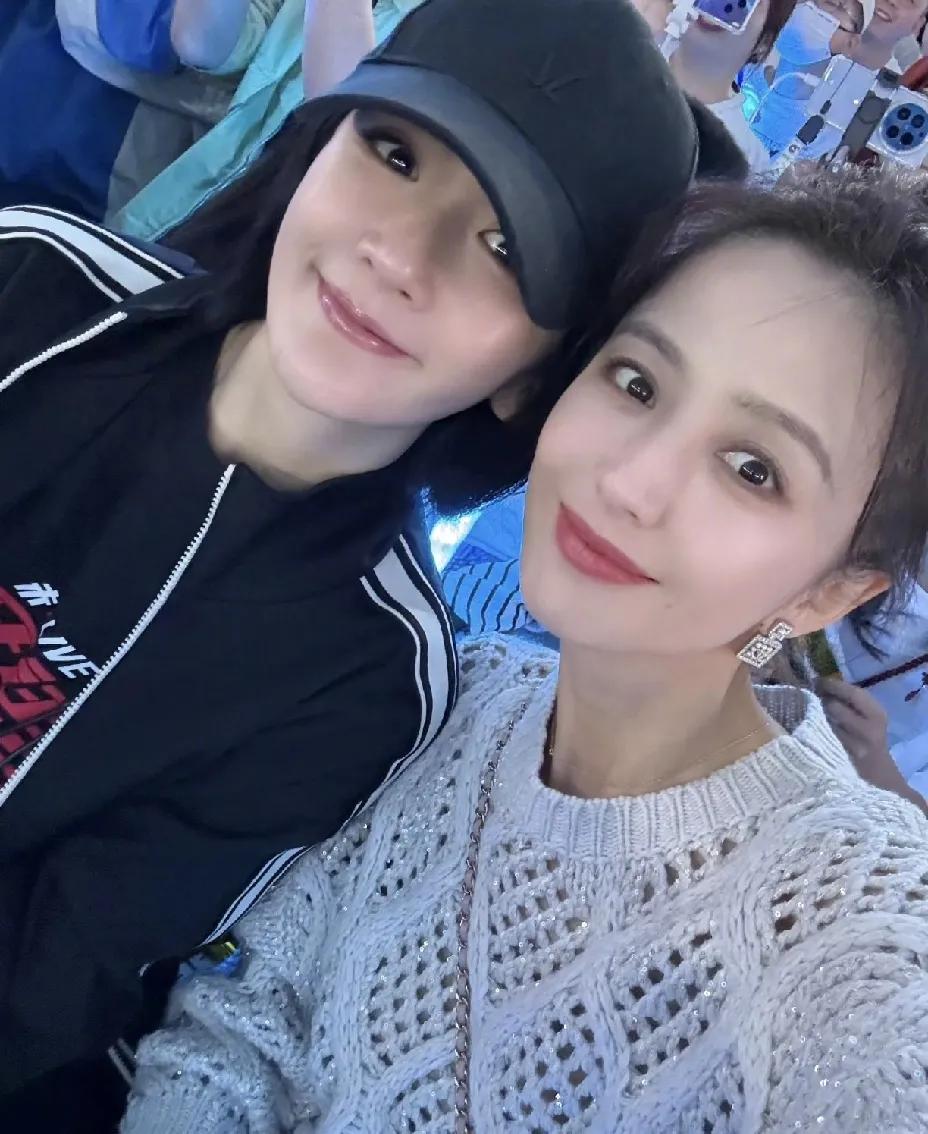 谢娜，激动发文！5月11日中午，谢娜在社交平台激动发文，不过这次可不是因为