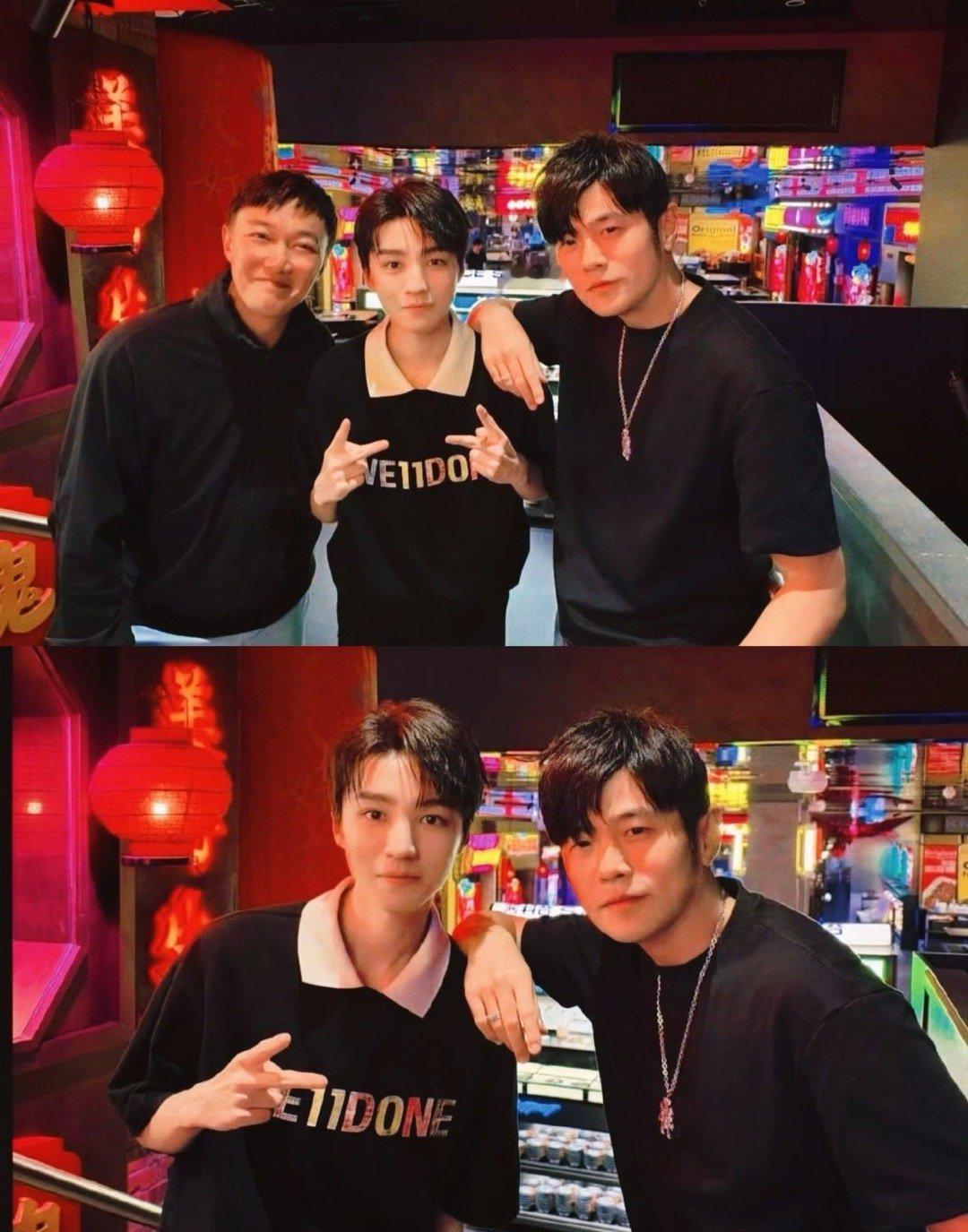 周杰伦带王俊凯陈奕迅聚餐，三个人中有三个人的嘴角很难压