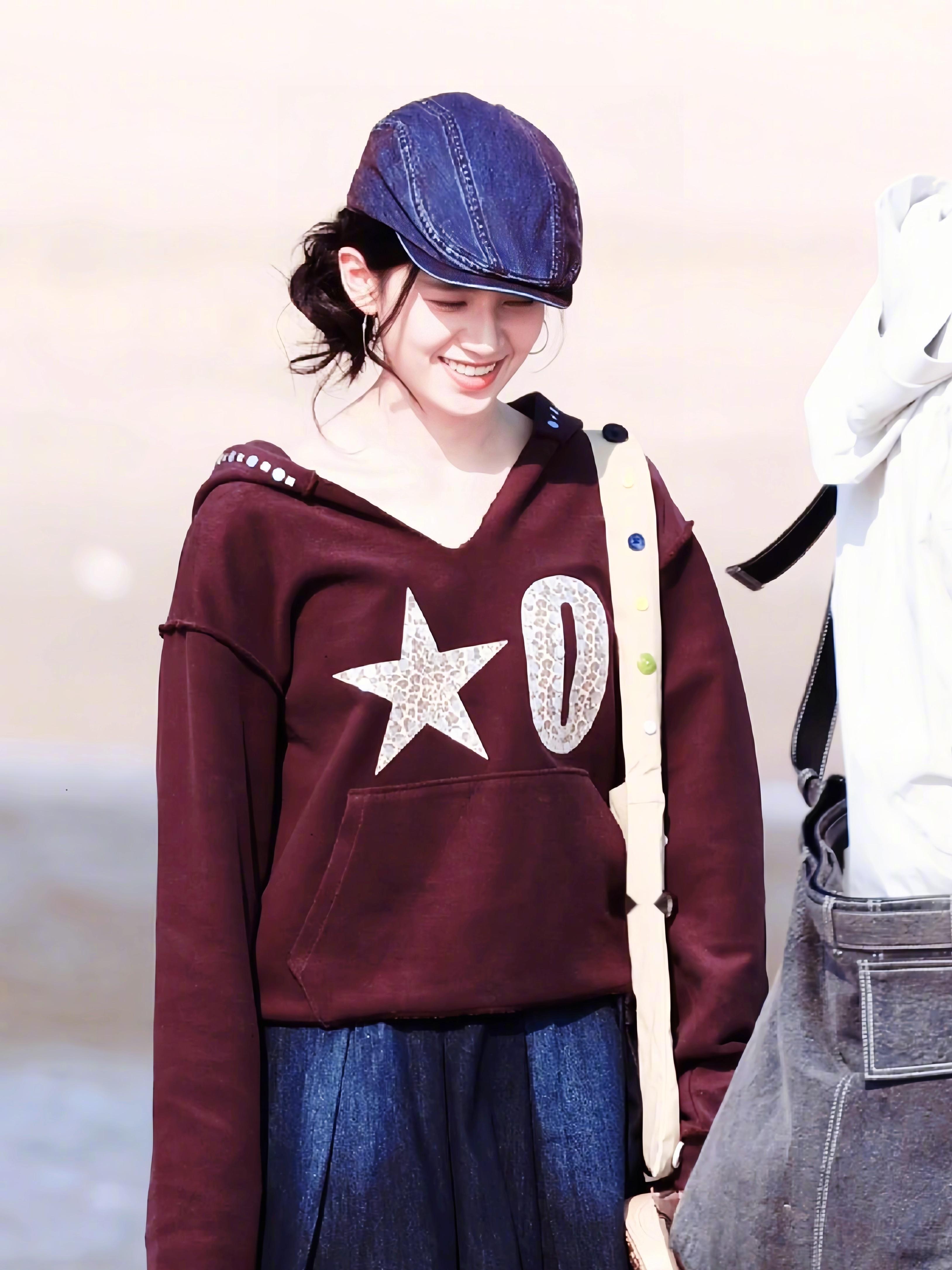 被张婧仪拽回千禧年了致我那菜市场的白月光