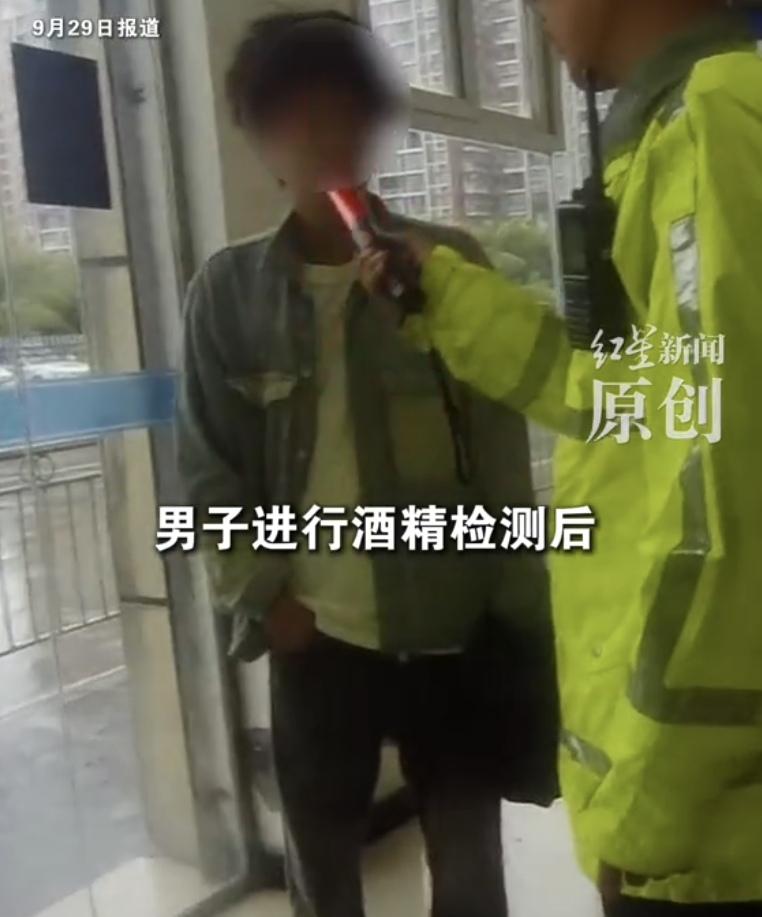 四川，一男子喝完酒，竟大摇大摆去参加科目3考试。考场工作人员闻到他酒气熏天，立马