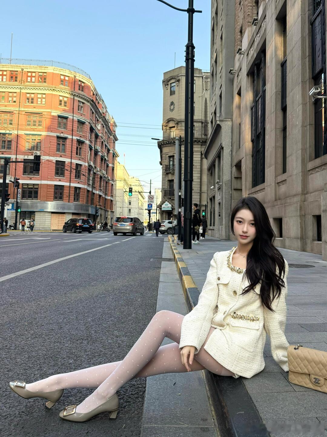 丝袜上的波点很好看~​​​