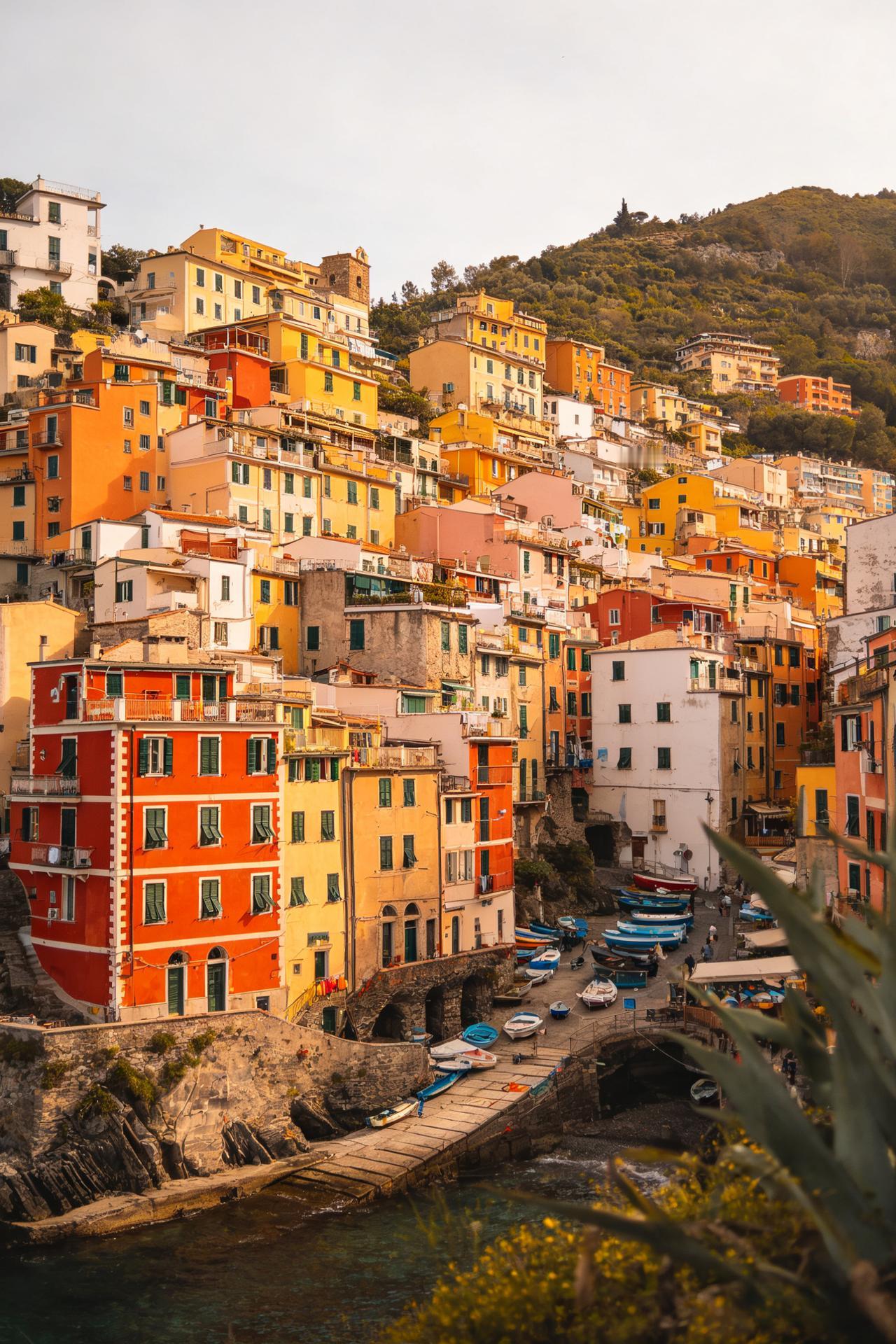 经济学家说：“有数据说明，存款到30万的人，一年后能守住甚至增加的，只有17%