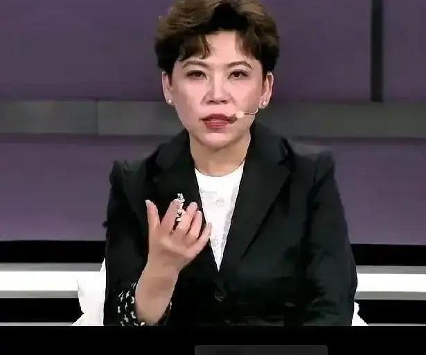 王曼昱这次是真的脱胎换骨了。连初代大魔王邓亚萍都忍不住连用三个“太”字来夸她：