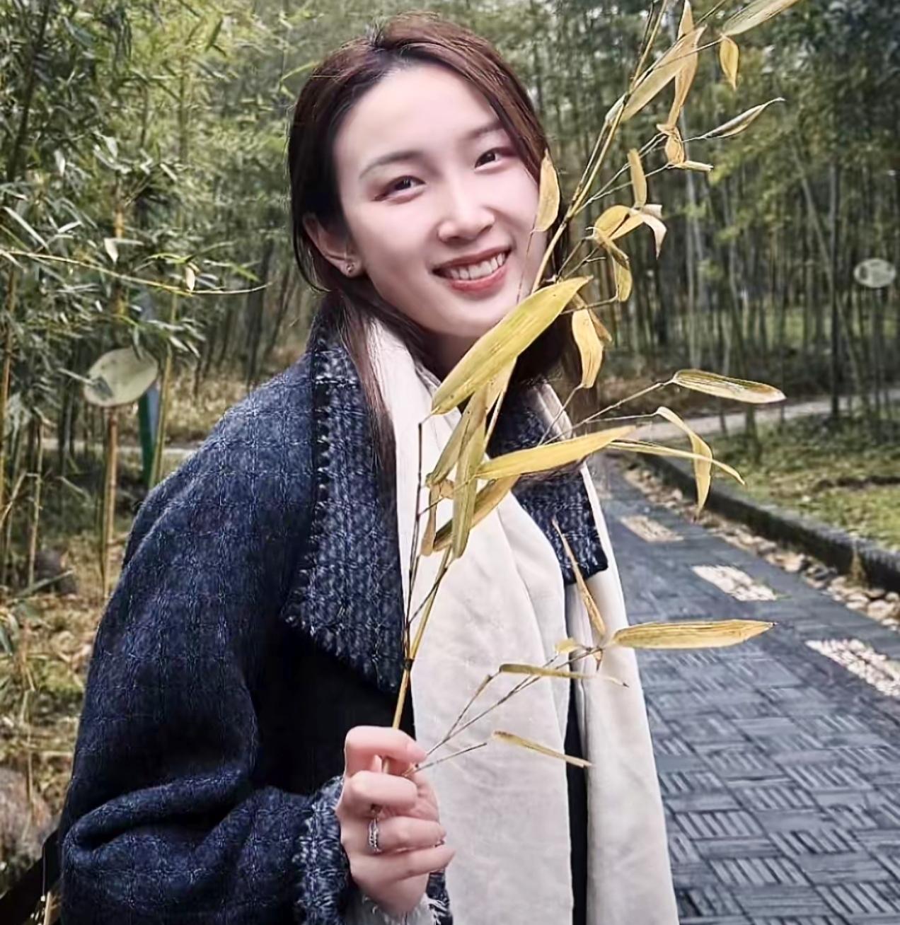 钱天一自主择业前景光明。在夫君王昶家乡浙江宁波市，开办了天一乒乓球馆。用其冠军名