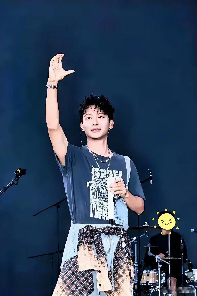 张晚意啊张晚意，实在不行你就退圈吧！因为我实在看不下去了，你说你才31岁，颜值高