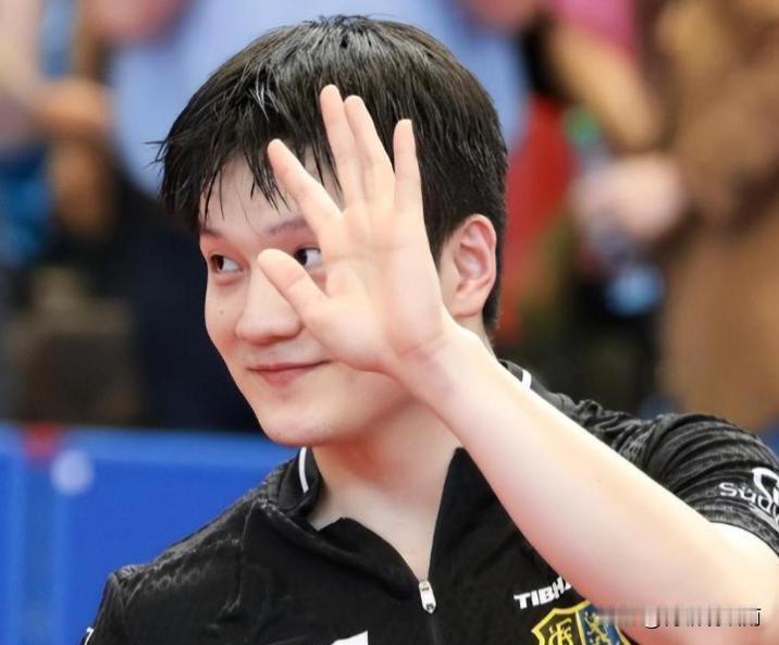 樊振东能单飞，其他人未必能未必敢。近期，很多粉丝在炒作孙颖莎好多年没有教练，意思