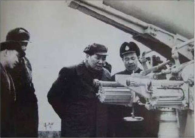 1958年9月6日，毛主席说：整金门，是整家法。整台湾，也是整家法。毛主席这