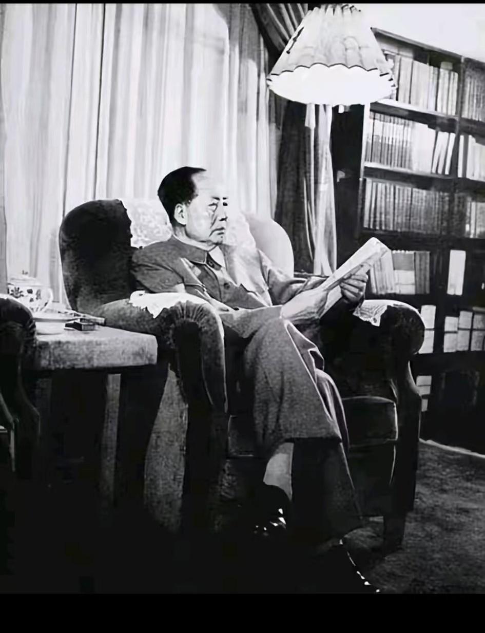 毛主席修改短短一句话，为何能激励几代中国人很多人都说，经典的口号之所以能流