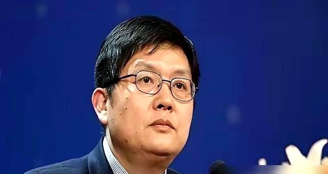 中方曾呼吁谨慎前往日本，然而复旦大学的冯玮却高调推荐。我实打实在那边熬完两年修