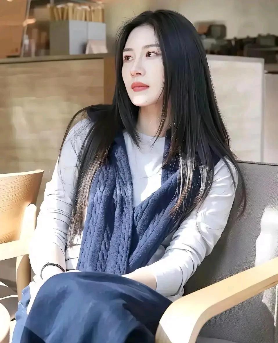 静坐思悠远，心随茶香远。