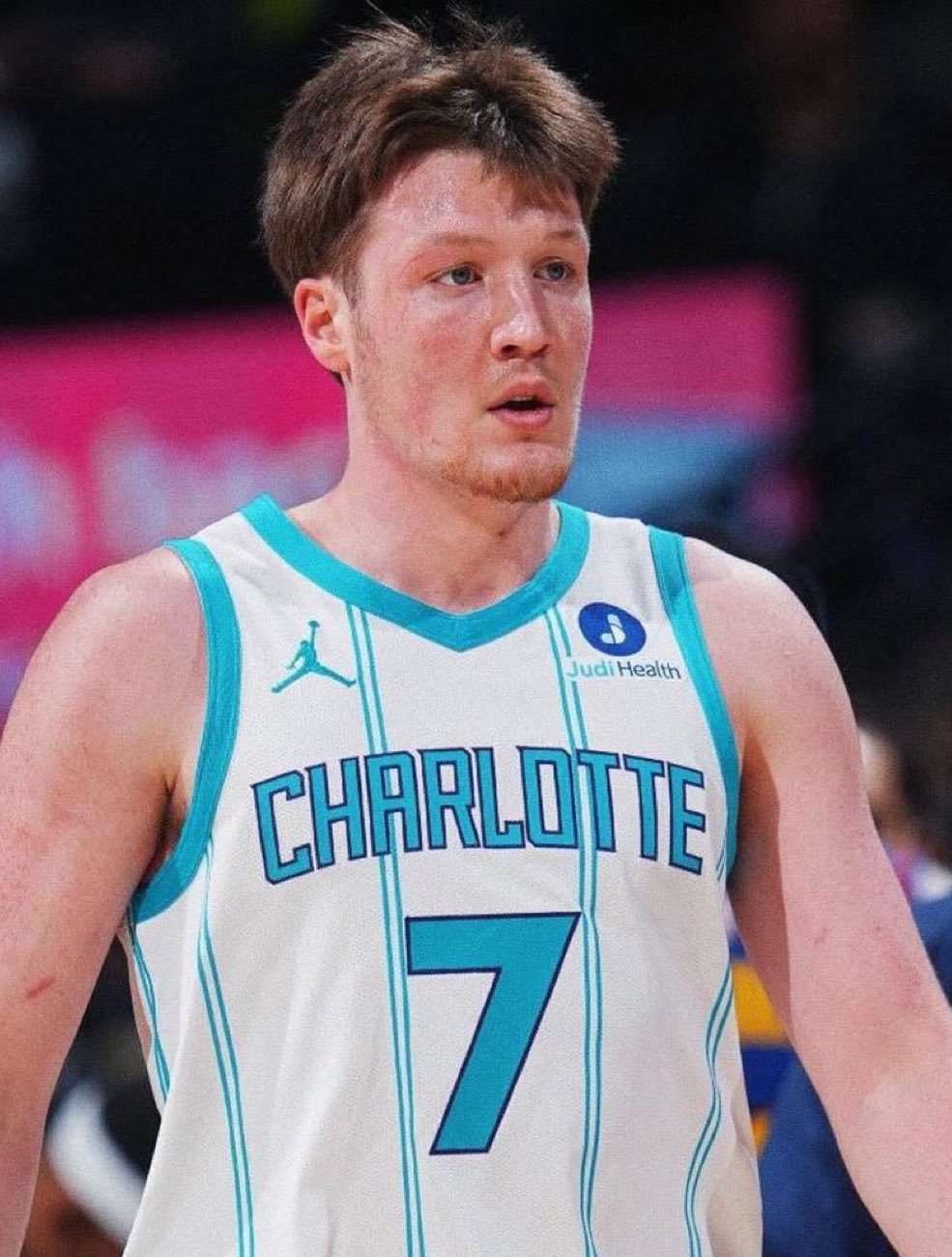 太炸裂了！新秀赛季至今的克尼佩尔……——场均只出战31.4分钟——交出19分5.