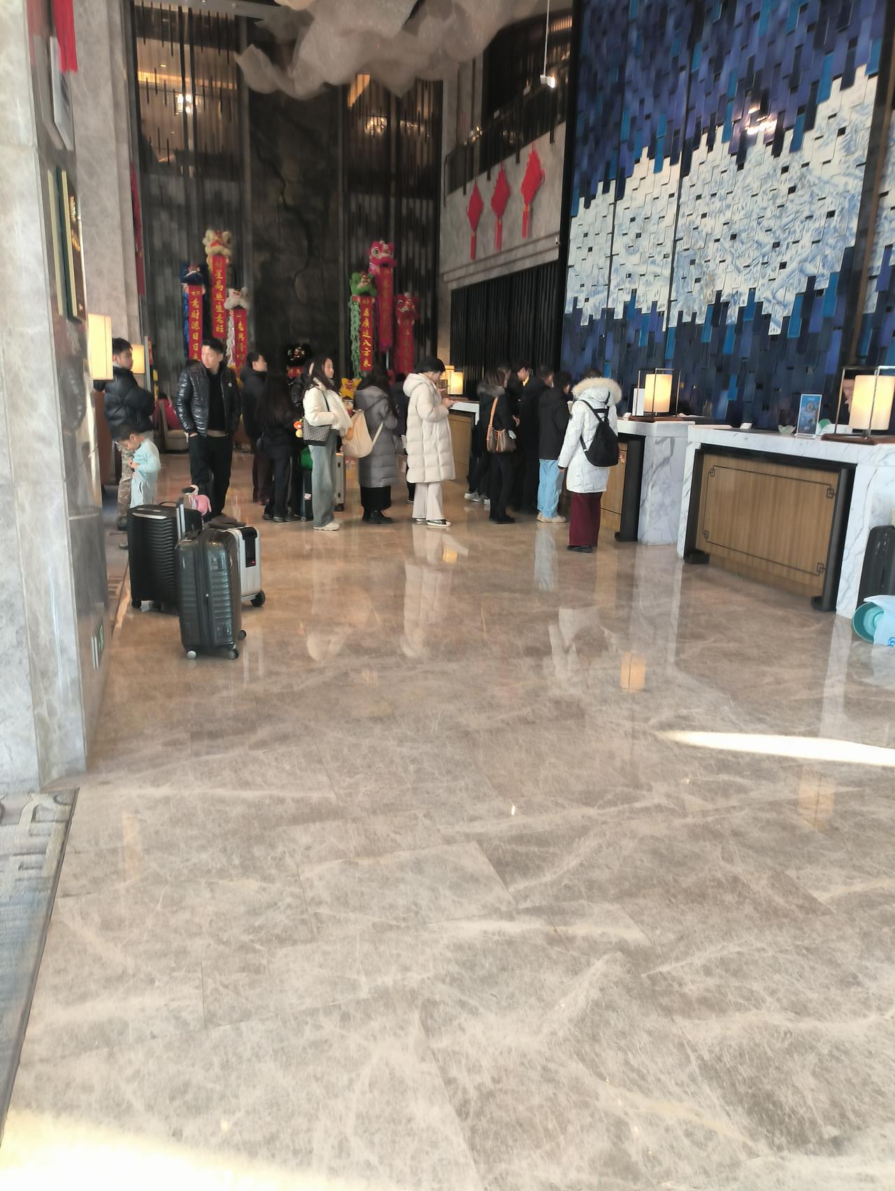 2026年刚到，山东淄博烧烤和八大局便民市场又火起来了。不用到现场看，只看今天