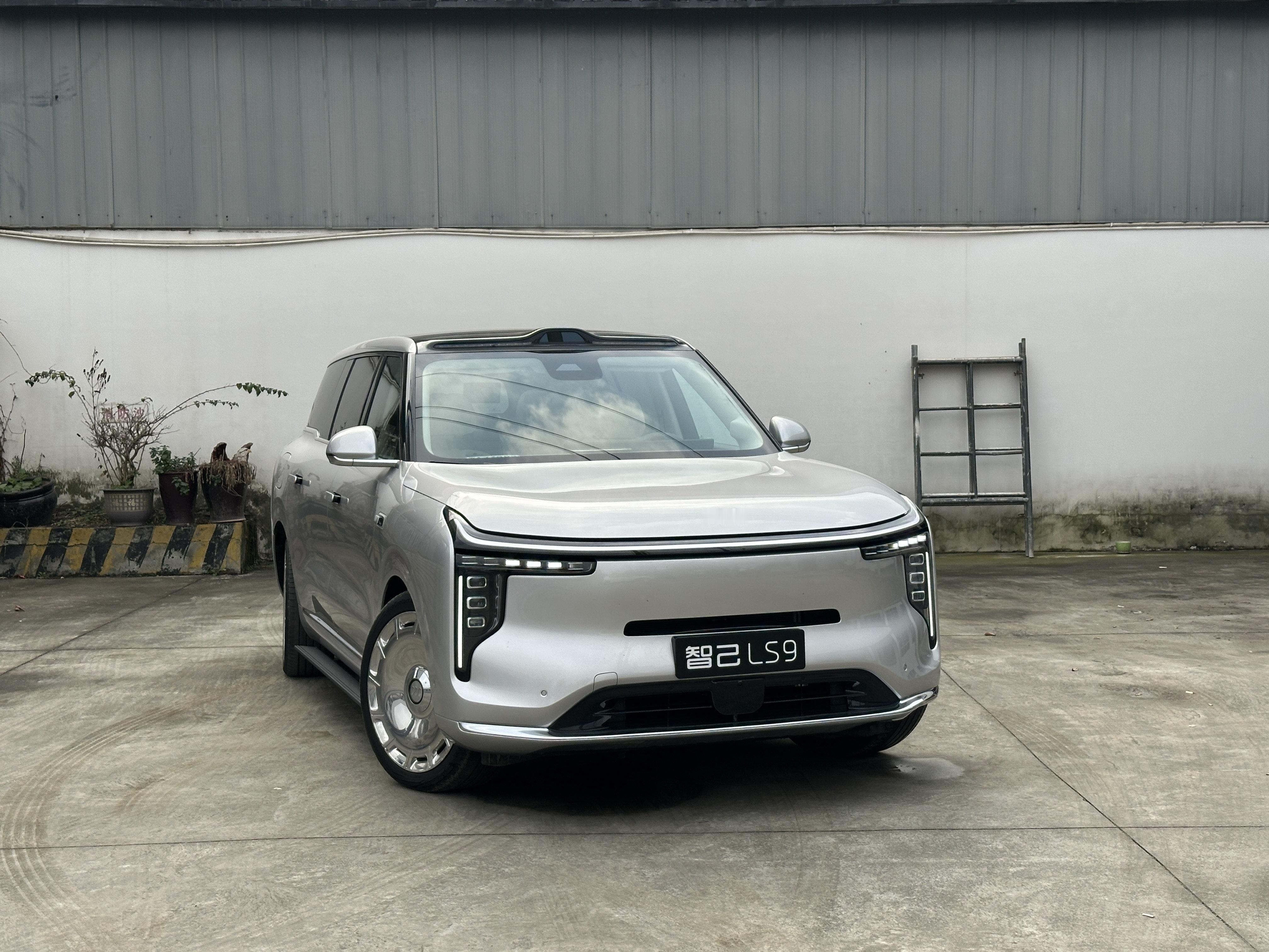 智己LS9是真的越看越好看，其实真的不难看啊