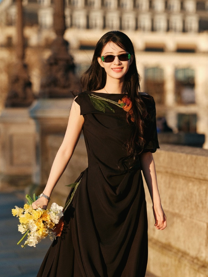 巴黎不是用来转机的法航的广告语王楚然工作室这次是纯凑巧上了王楚然工作室这次是