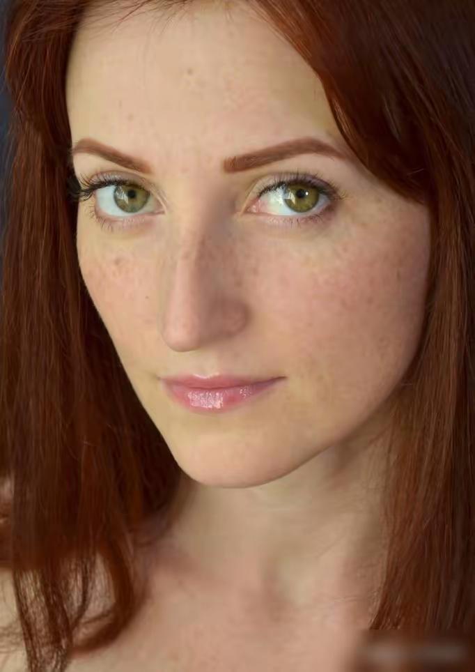 有人出来帮忙解惑一下，为啥西方人脸上斑纹很多，看着好丑哇。竟然有人说，在西方人