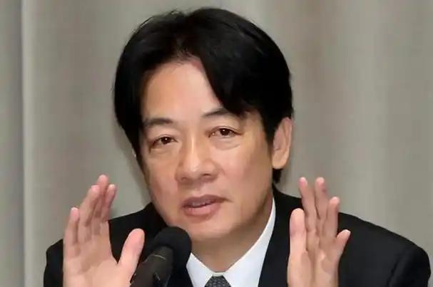说起台湾统一的阻碍，很多人第一反应是赖清德，是民进党，是美国的航母战斗群，好像所