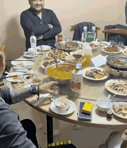 摊上这样的媳妇，大哥也是没辙了[捂脸哭]