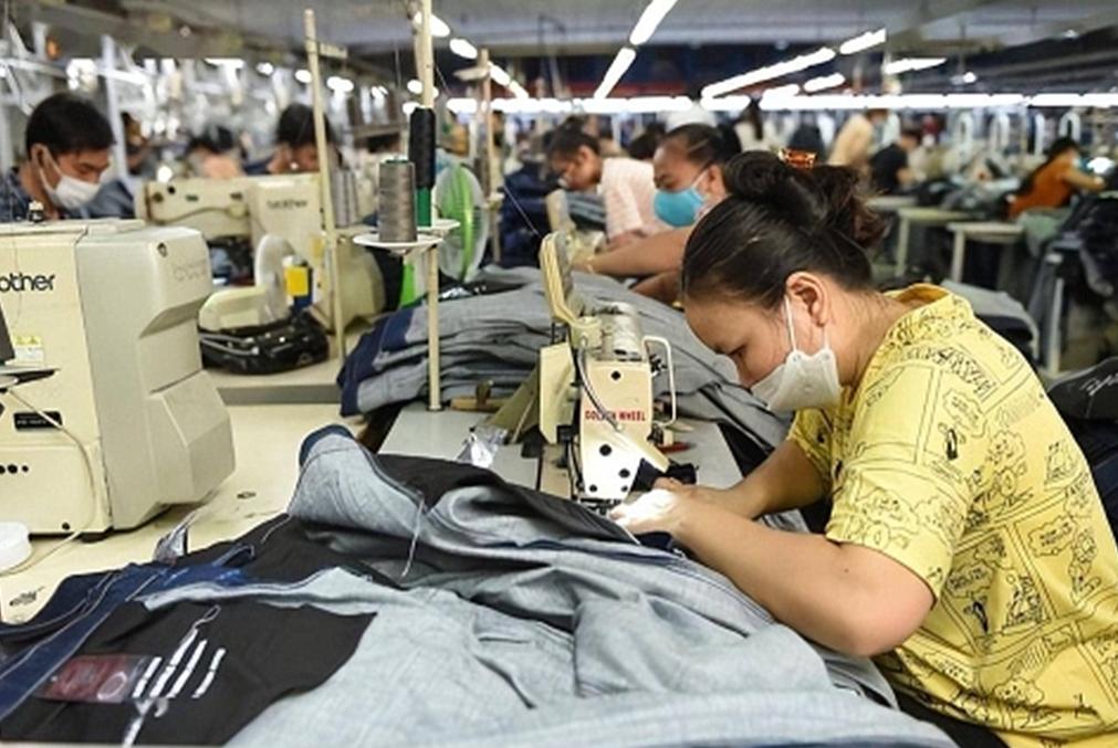 /越南23家纺织厂倒闭，订单都流到中国来了，这可不只是因为中国企业报价低，关