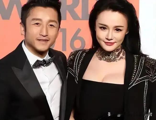 邹市明这次复出这件事，只想到一句话：中年男人的体面，都是拿命换的。45岁，9