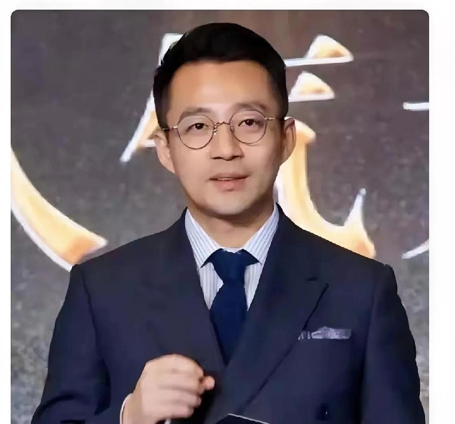 她离婚107天就敢再婚，前夫还在酒店隔离，她已经把韩国初恋接进了家门。不是闪婚