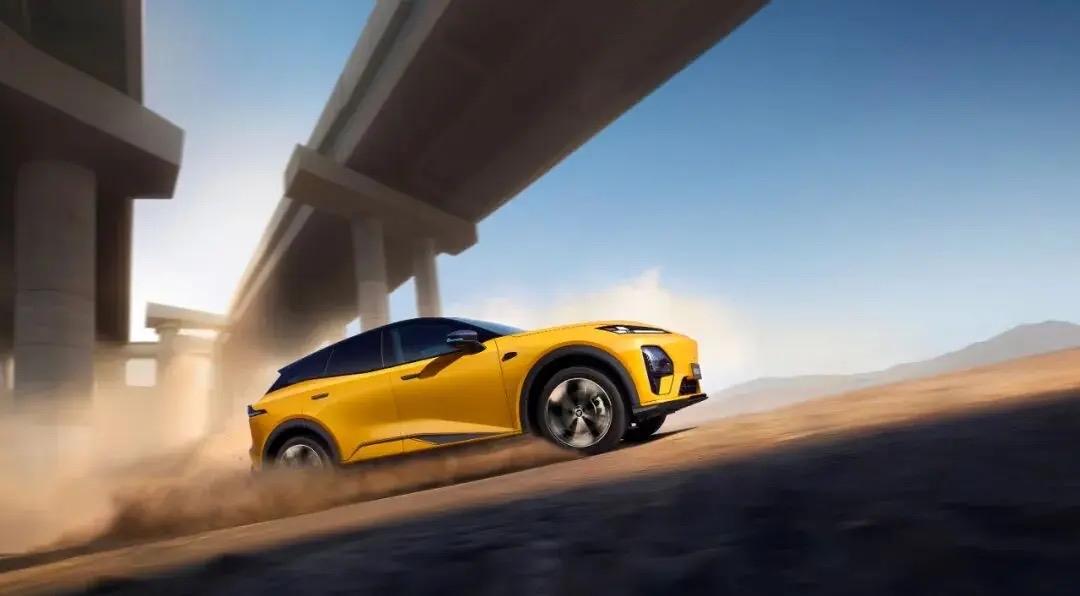 不得不承认！这就是赤裸裸的现实！中兴通讯：前三季度净利润53.22亿元（同比