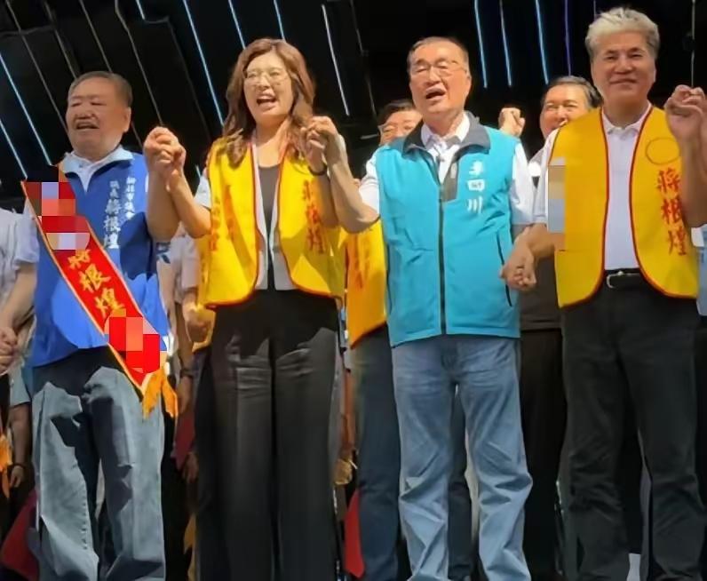 台湾省内似乎总在选举，今年是地方九合一选举，新北市长国民党候选人名字叫李四川，许