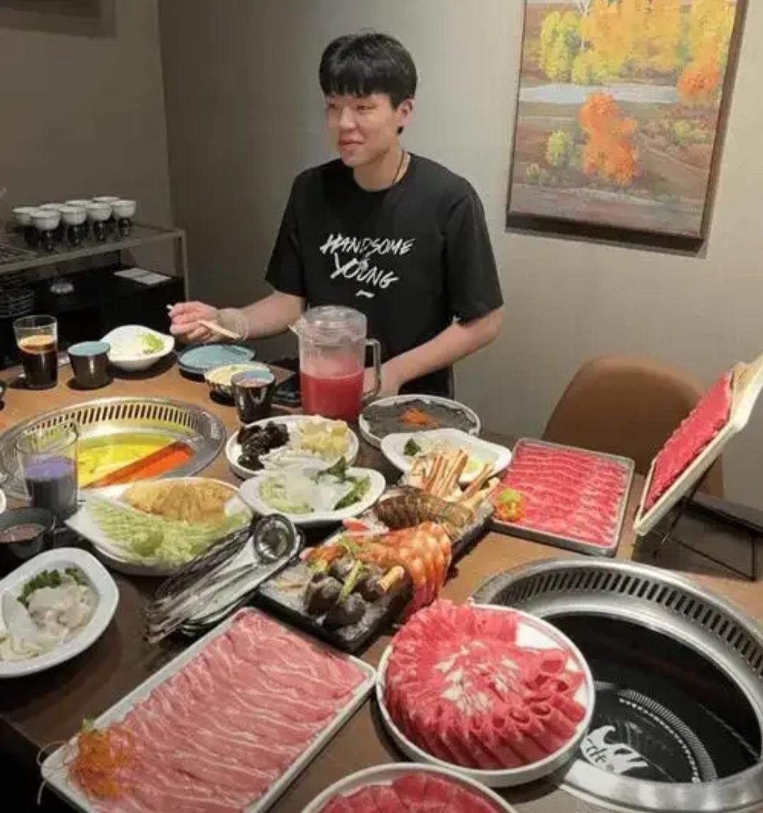 杨翰森冲NBA悬了?99%成不了!这3个硬伤太戳球迷心不是泼冷水,是真的替