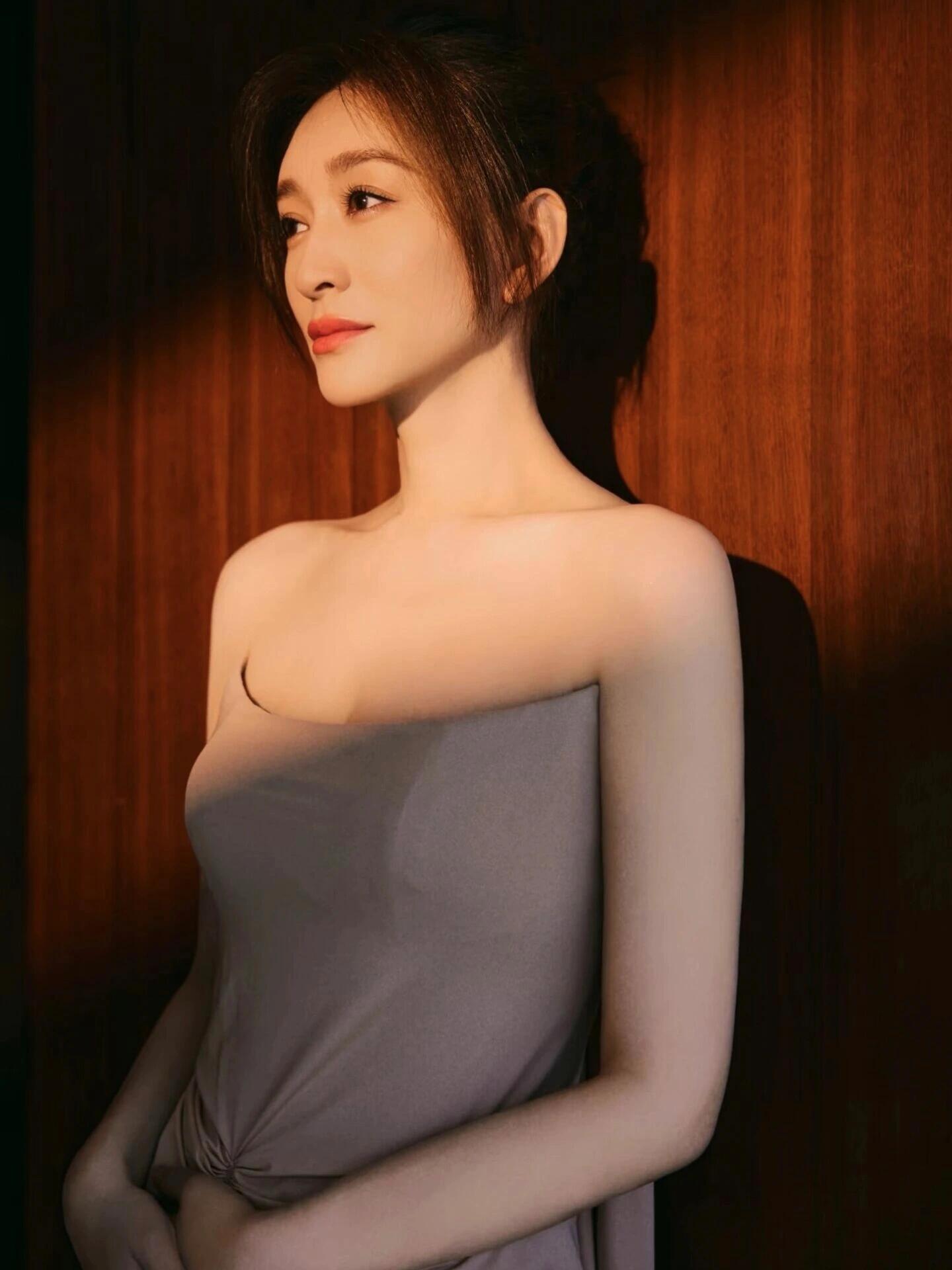 李小冉队857票李小冉这组真是逆袭了！857票比小考进步神速，技术不是最强但默