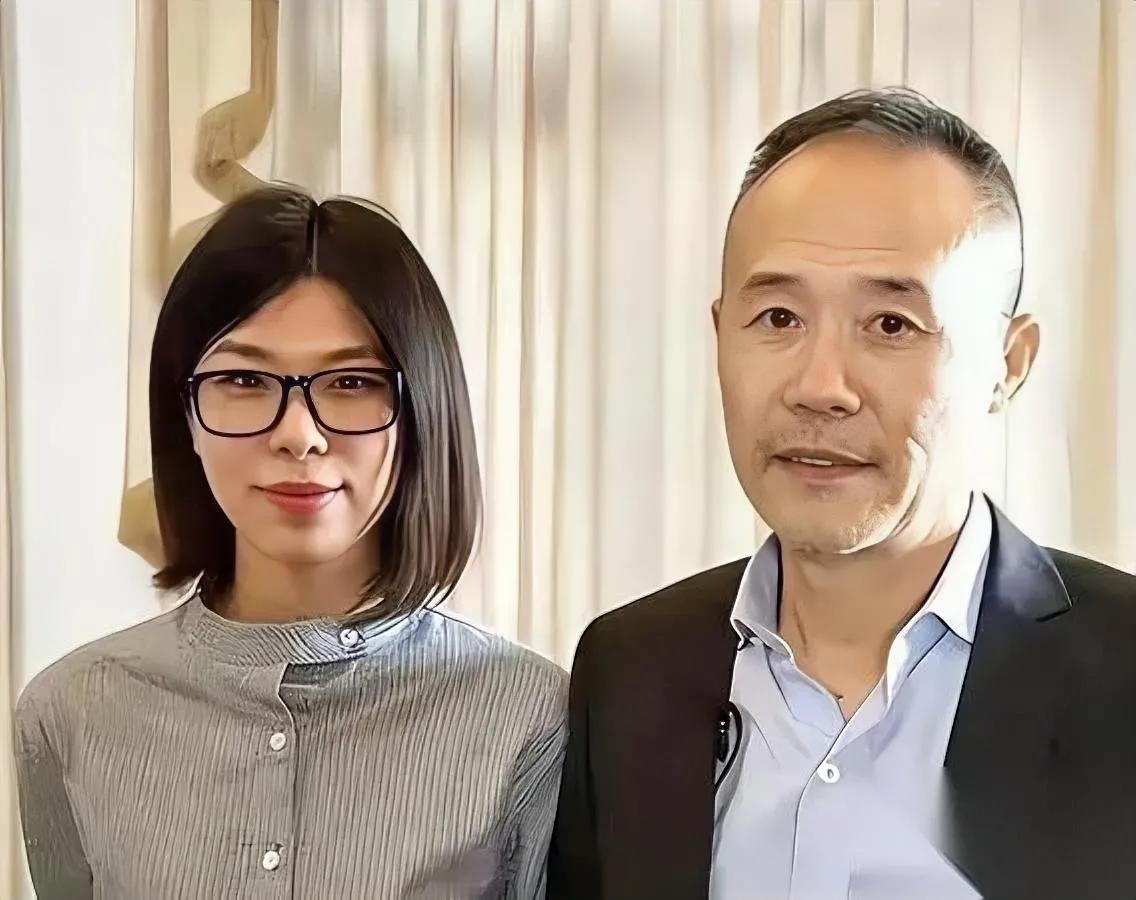 王石女儿又上热搜了！这次…不是因为继承，而是要从头开始44岁的王蔚蓝，放